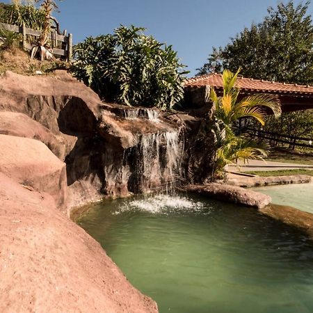 Casa De Campo Com Piscina Cascata Artificial ساو لورينسو المظهر الخارجي الصورة